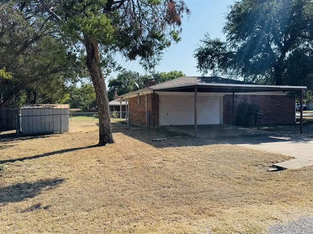 Building Photo - 912 Woodview Dr