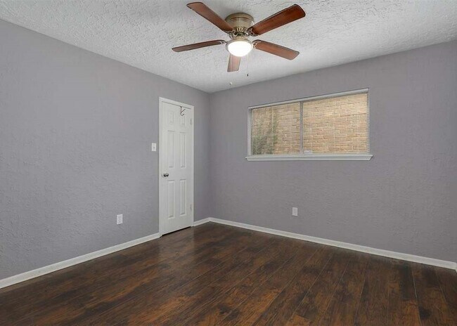 Building Photo - 13314 Ravensway Dr