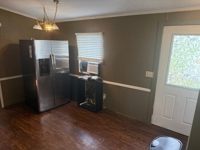 Building Photo - 428 15th St