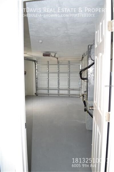 Building Photo - 6005 9th Ave