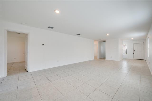 Building Photo - 3153 Harper St