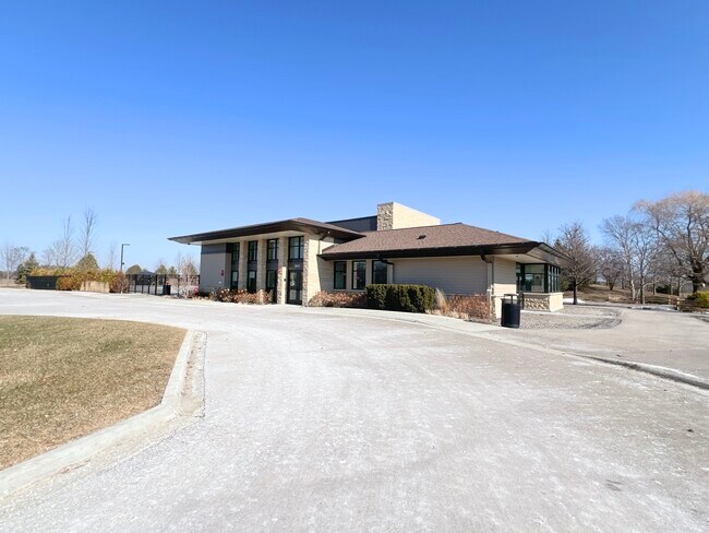 Building Photo - 6308 Juniper Dr