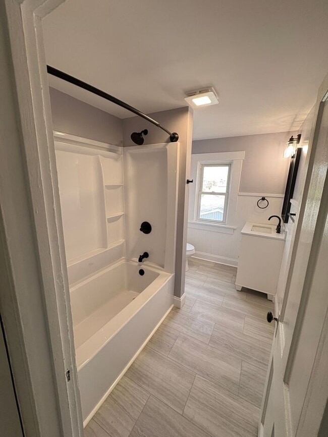 Building Photo - Charming 2 beds 1 bath in Merion Village