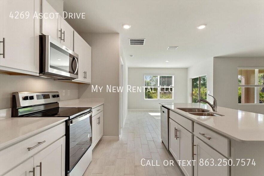 Building Photo - 4269 Ascot Dr