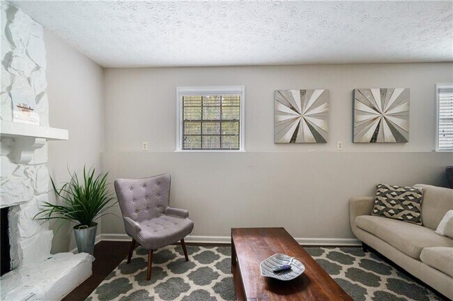 Building Photo - 942 Cadencia Way SW