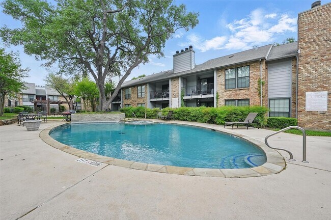 Building Photo - 15151 Berry Trail