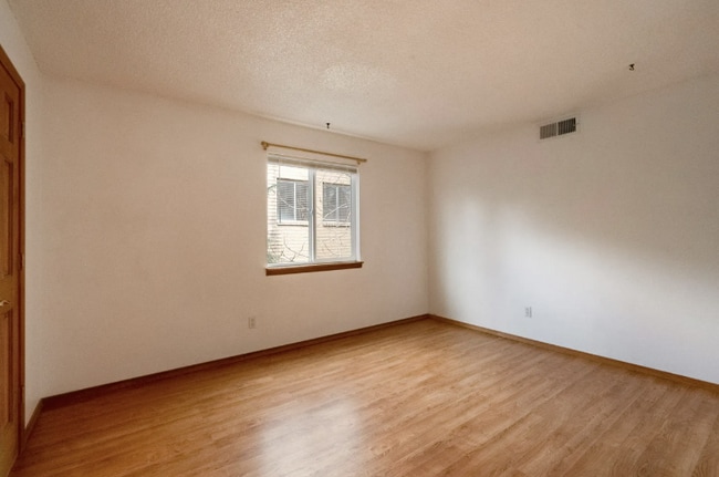 Building Photo - 3501 Juan Tabo Blvd NE