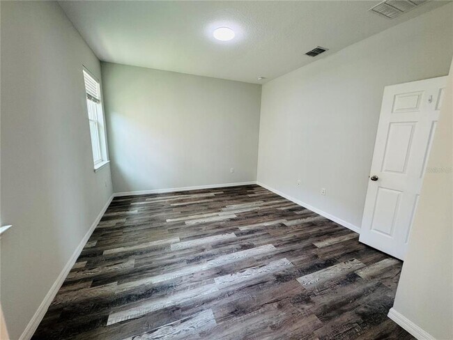 Building Photo - 5624 Beggs Rd