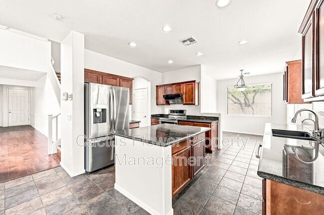 Building Photo - 3628 E Janelle Way