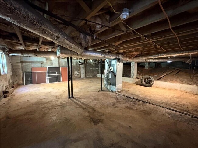 Building Photo - 122 Kenimer Cir