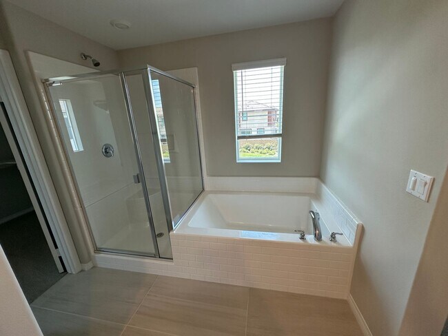 Building Photo - 3 Bedroom Lennar Model for Rent