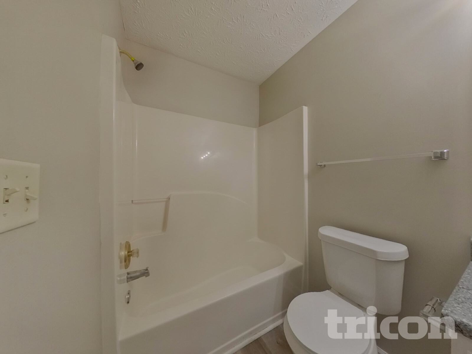 Building Photo - 915 Riley Farm Ln