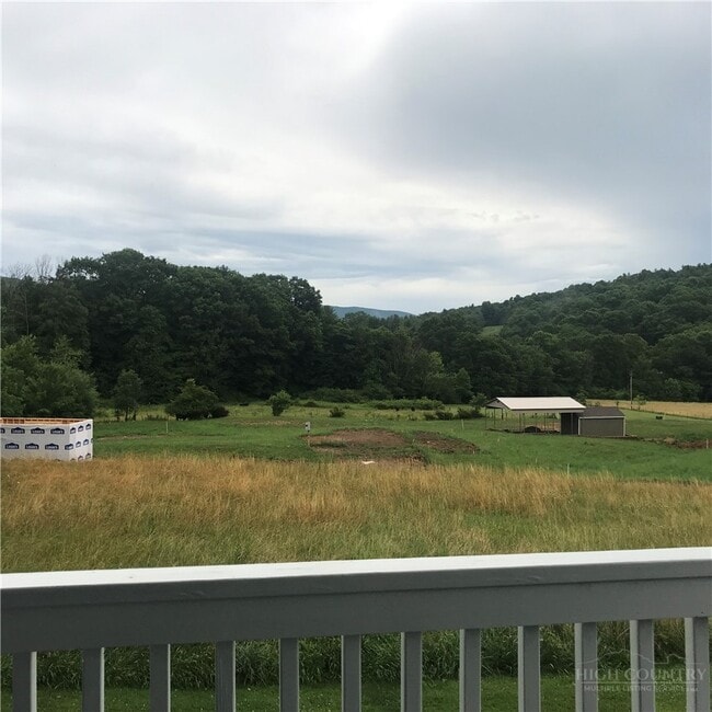 Building Photo - 1424 Bald Mountain Rd