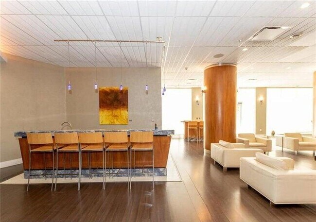 Building Photo - 3000 S Ocean Dr