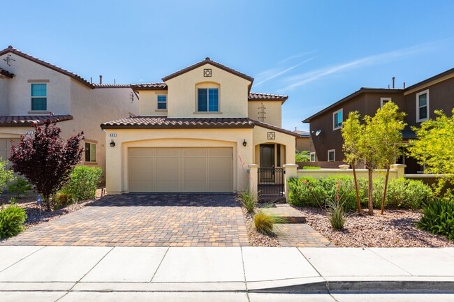 Primary Photo - Gorgeous one story 4 bedroom 2 Bathroom Ho...