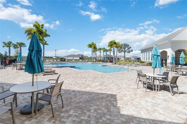 Building Photo - 10379 Folly Bch Rd