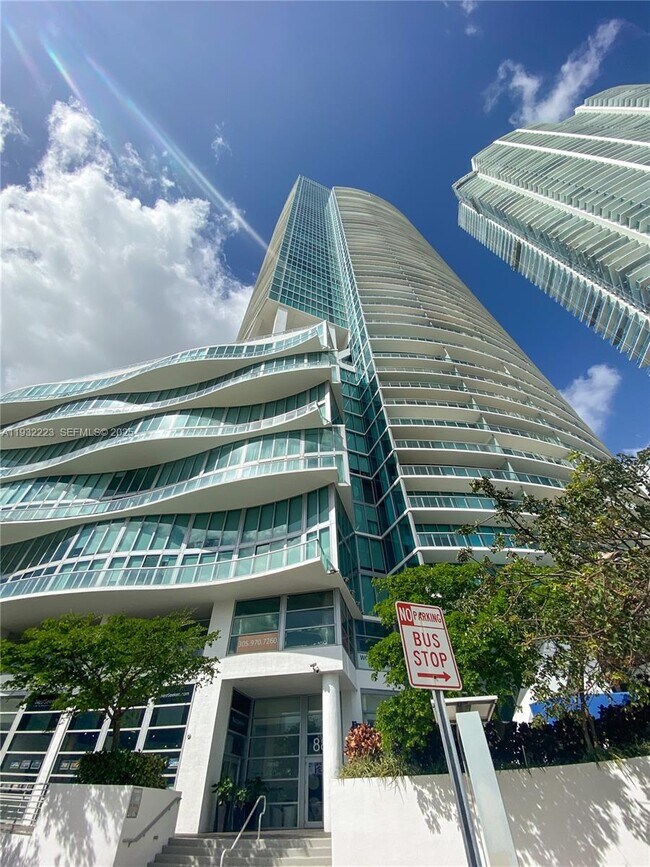 Building Photo - 888 Biscayne Blvd