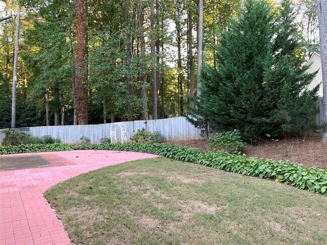 Building Photo - 2154 Chartley Pl