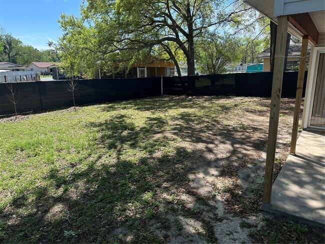 Building Photo - 5 Spring Loop Cir