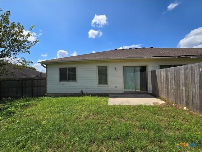 Building Photo - 3031 Pine Valley Dr
