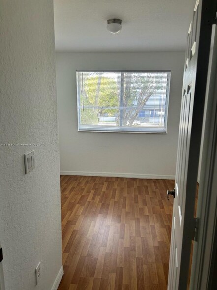 Building Photo - 5737 NW 114th Path