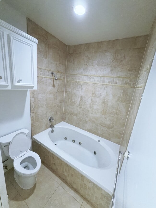 Building Photo - 11854 Taylorcrest Rd