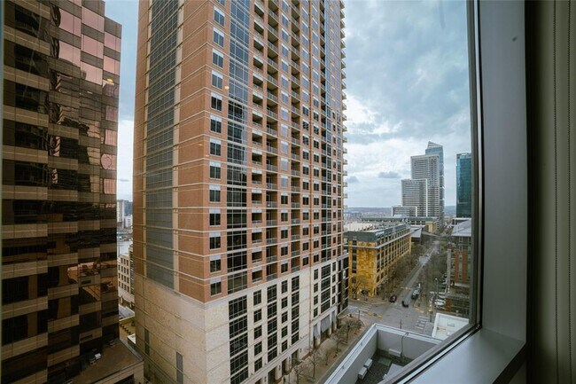 Building Photo - 200 Congress Ave