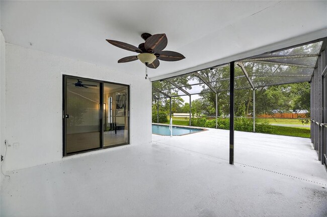 Building Photo - 8137 English Elm Cir