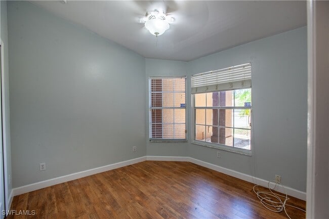 Building Photo - 9511 Cypress Dr N