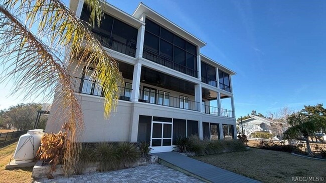 Building Photo - 1345 NW 20th Ave