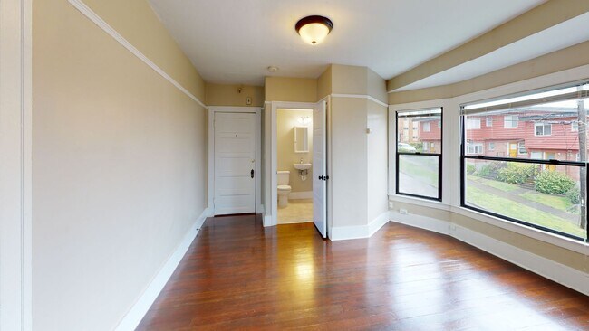 Interior Photo - Corona Apartments