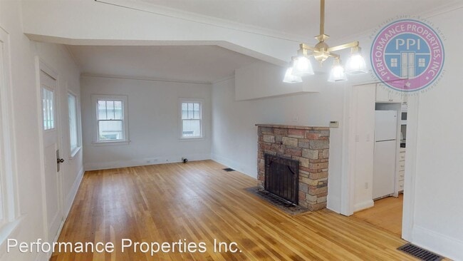 Primary Photo - 5 br, 3 bath House - 43 Ladd Street
