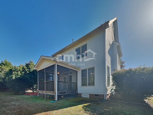 Building Photo - 905 Alba Rose Ln