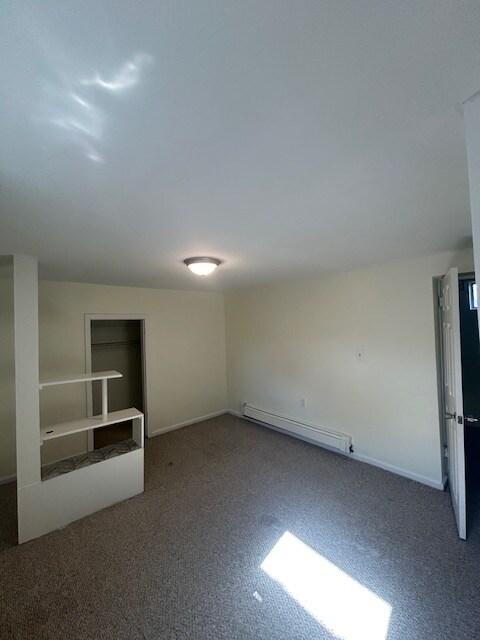 Building Photo - 6 Tamarack Dr