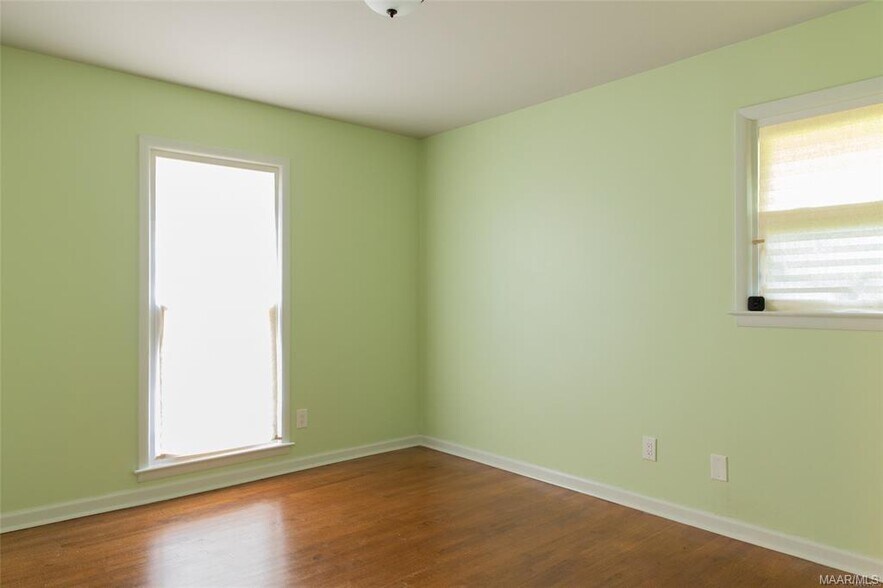 Building Photo - 826 Greg Dr