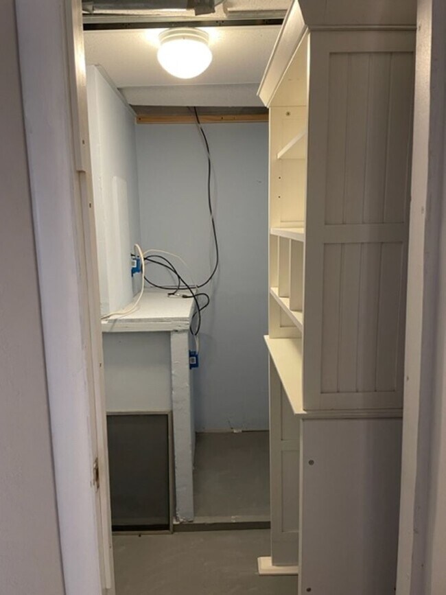 Building Photo - Southwest