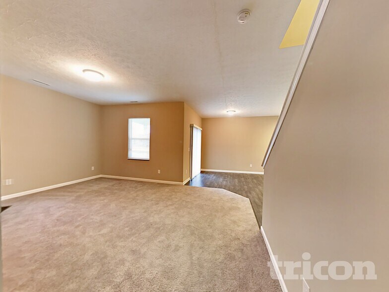 Building Photo - 10406 Deercrest Ln