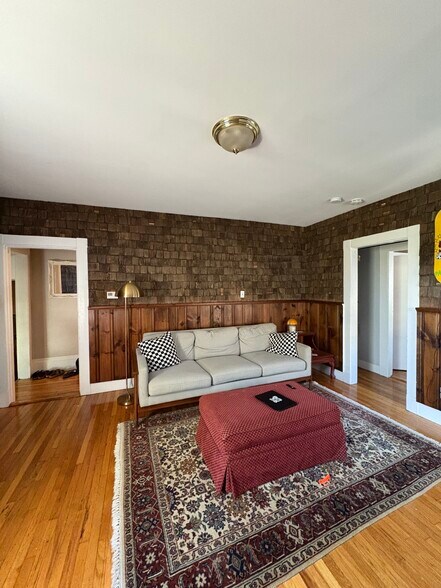 Building Photo - 58 Atherton St