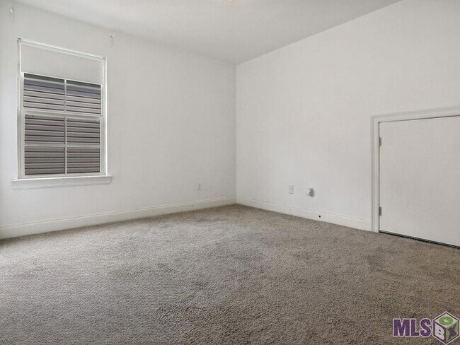 Building Photo - 40524 Sage Field Ct