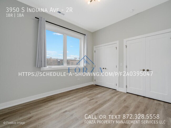 Building Photo - 3950 S Indiana Ave