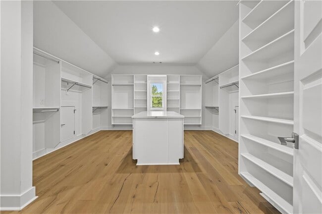 Building Photo - 3488 Hamilton Mill Rd