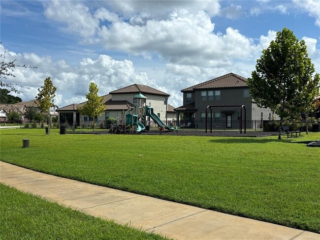Building Photo - 174 Verde Way