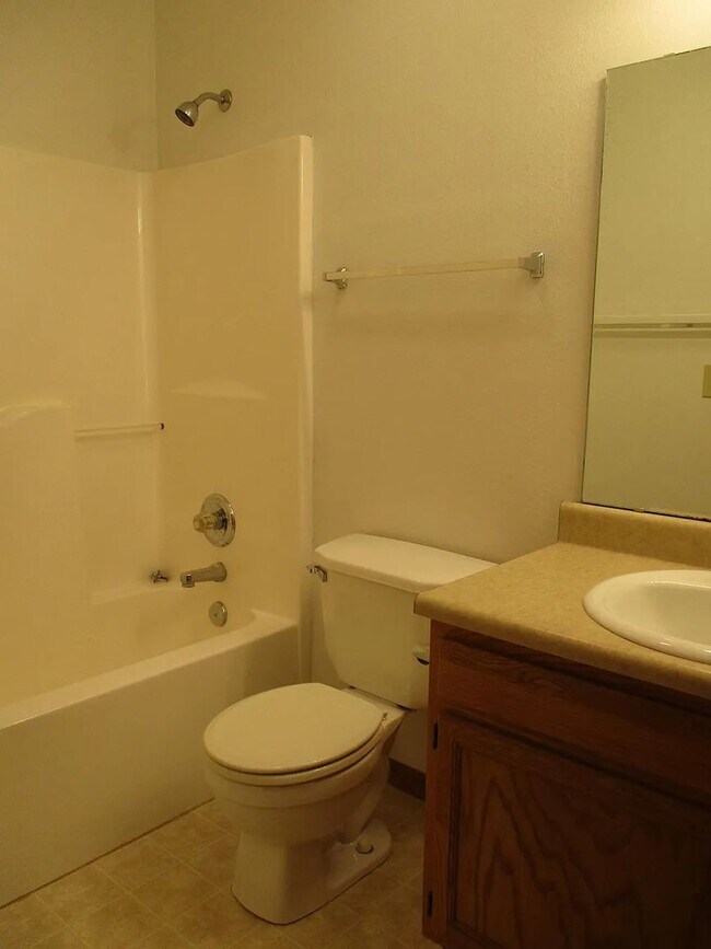 Building Photo - 4022 Homerton St
