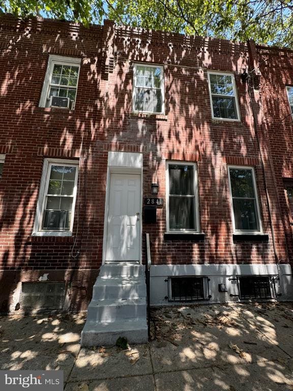 Building Photo - 2841 Cantrell St