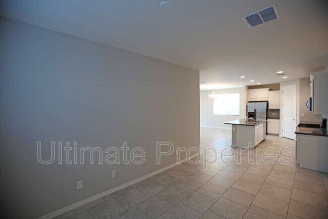 Building Photo - 14563 W Dahlia Dr