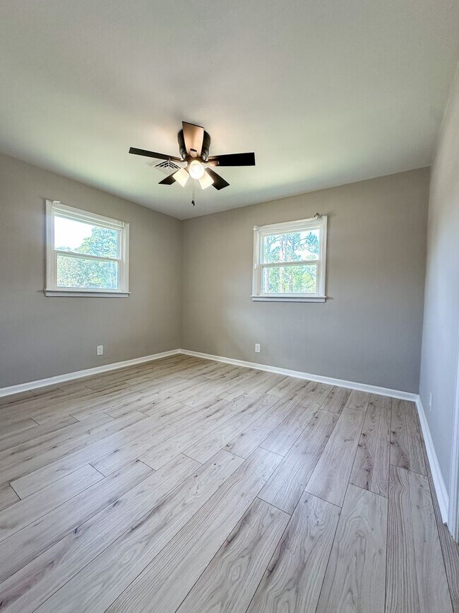 Building Photo - 3 Bedroom house in Western Branch