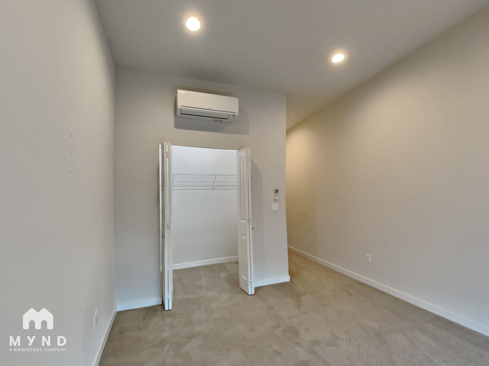 Building Photo - 7023 42nd Ave S