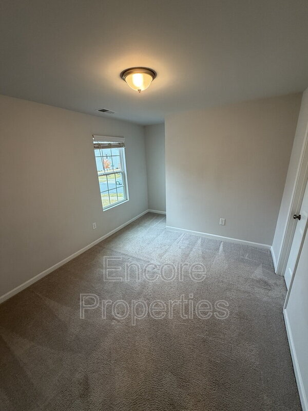 Building Photo - 208 Abercorn Way