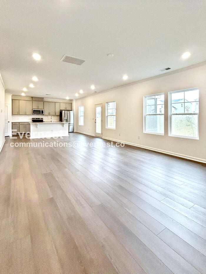 Building Photo - 612 Roy Adams Rd