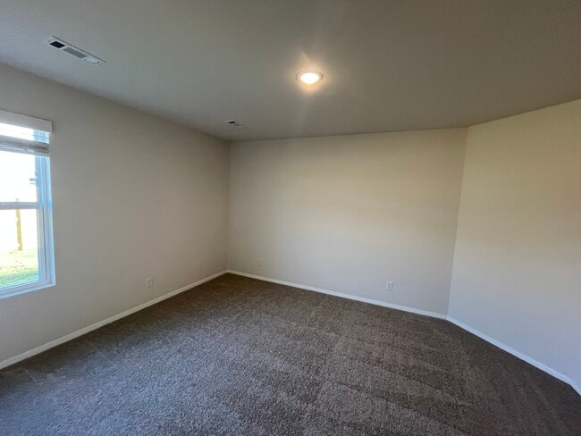 Building Photo - 2598 E Meramec St